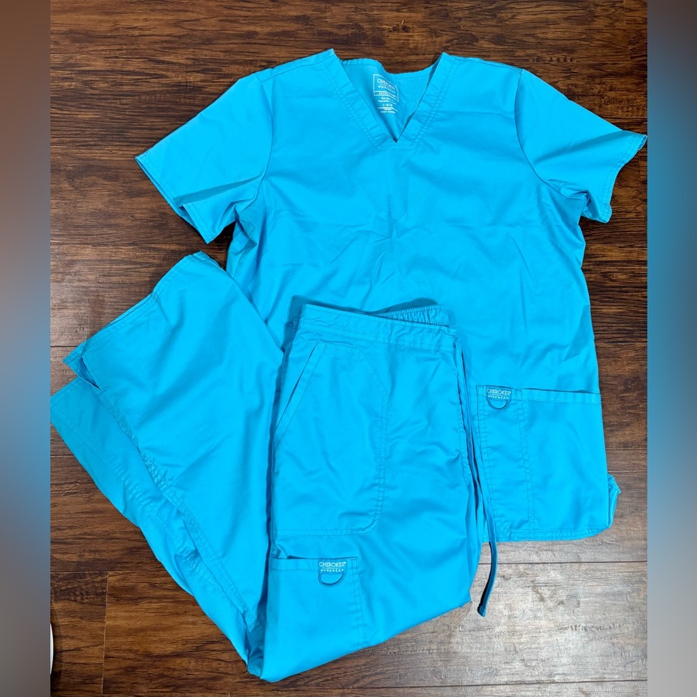 Large petite Cherokee scrubs